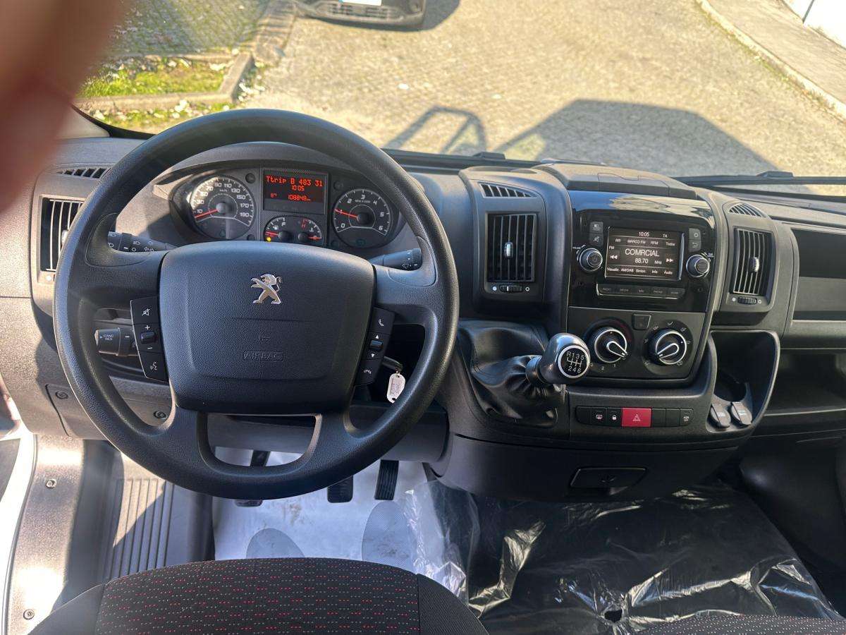 peugeot-boxer-2022-diesel-2179cc