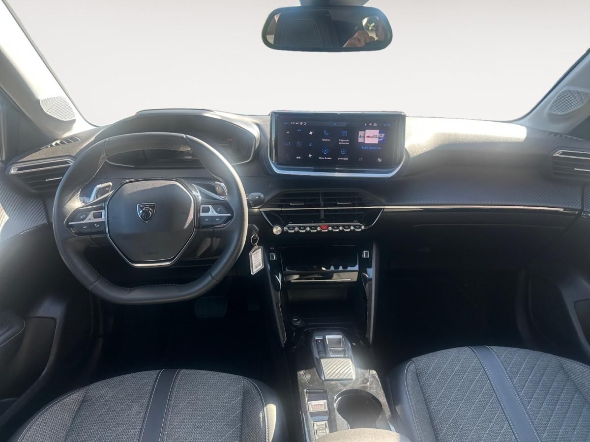 peugeot-208-2025-hibrido-a-gasolina-1199cc