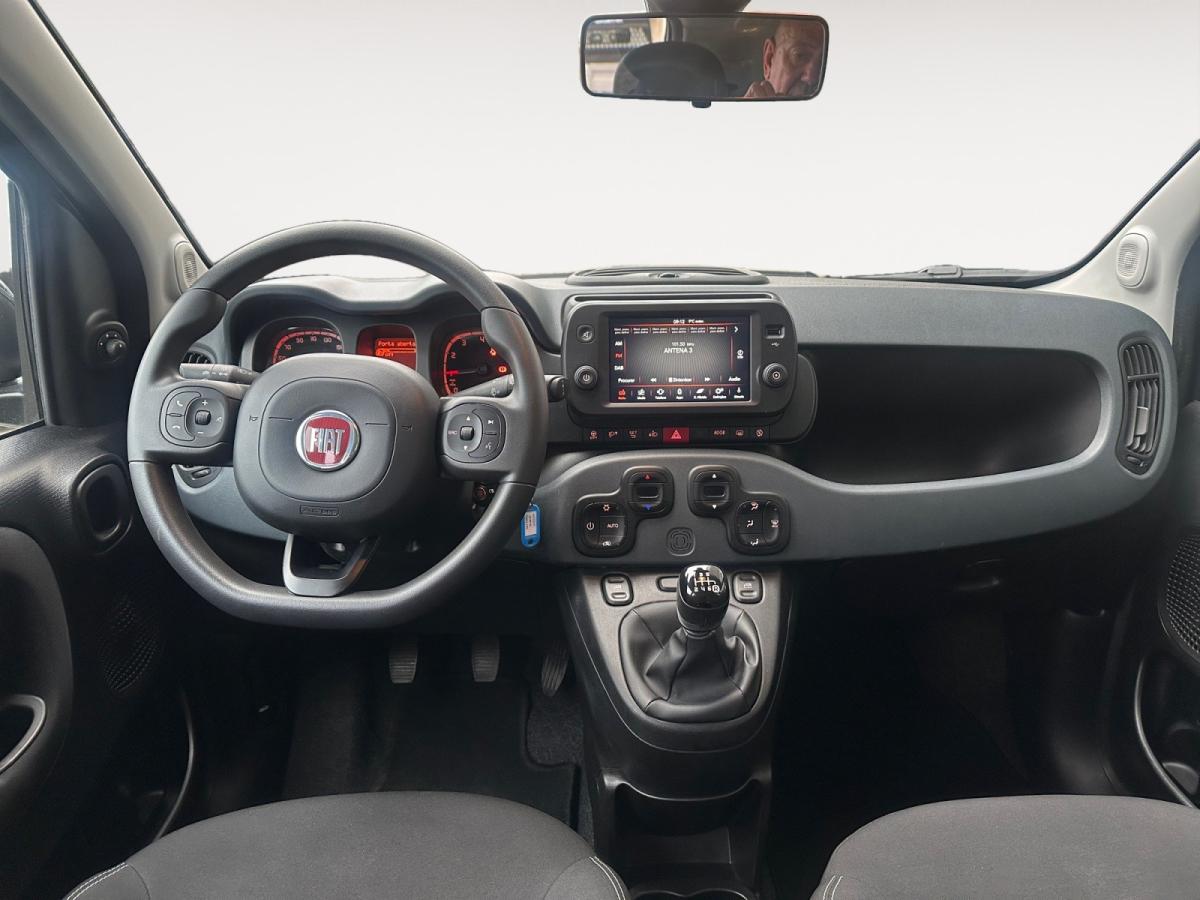 fiat-panda-2024-hibrido-a-gasolina-999cc