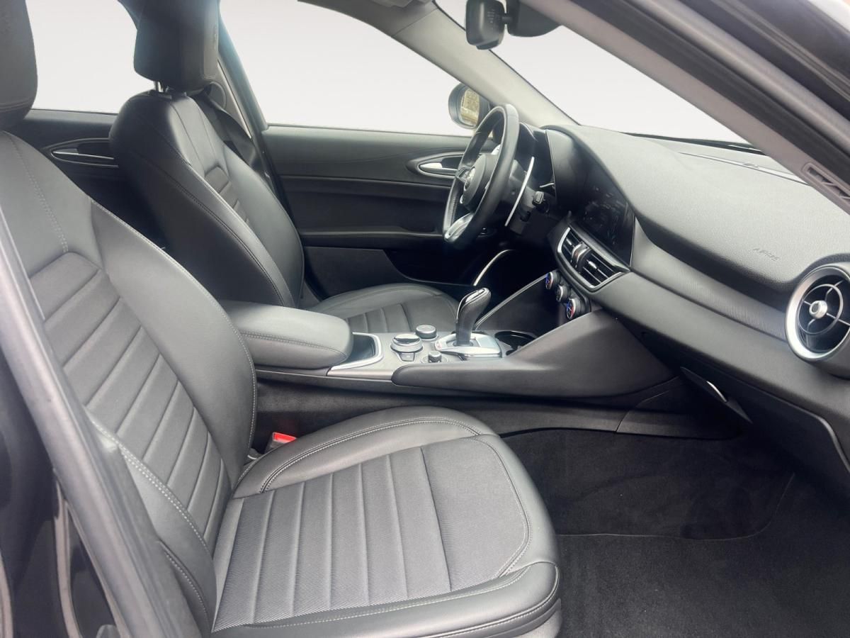 alfa-romeo-giulia-2022-diesel-2143cc