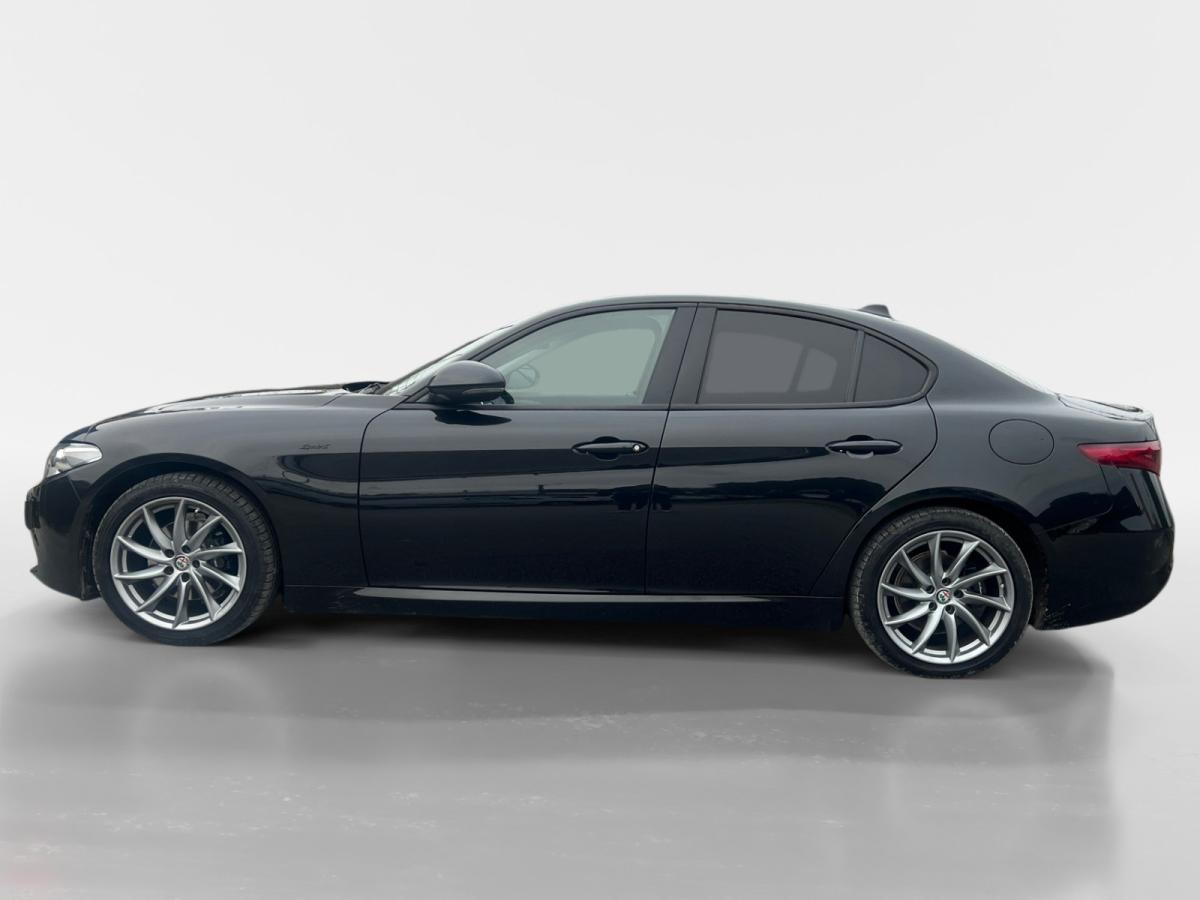 alfa-romeo-giulia-2022-diesel-2143cc