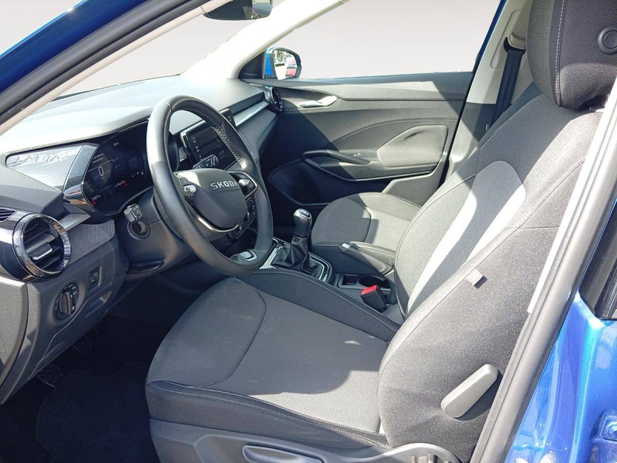 skoda-fabia-2025-gasolina-999cc