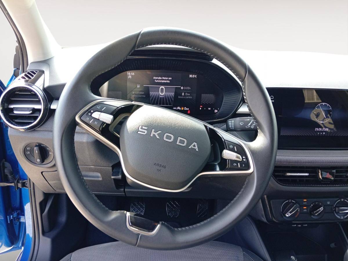 skoda-fabia-2025-gasolina-999cc