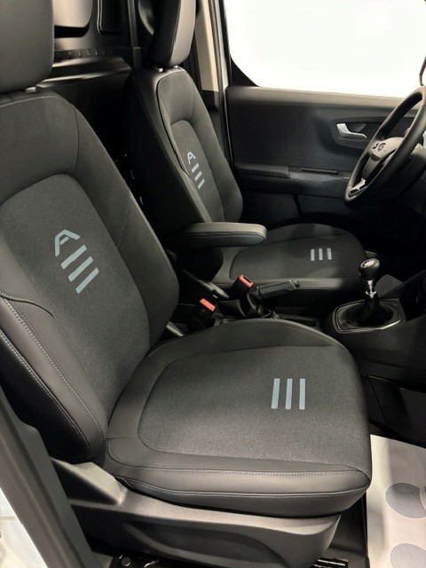 ford-transit-courier-2026-diesel-1499cc
