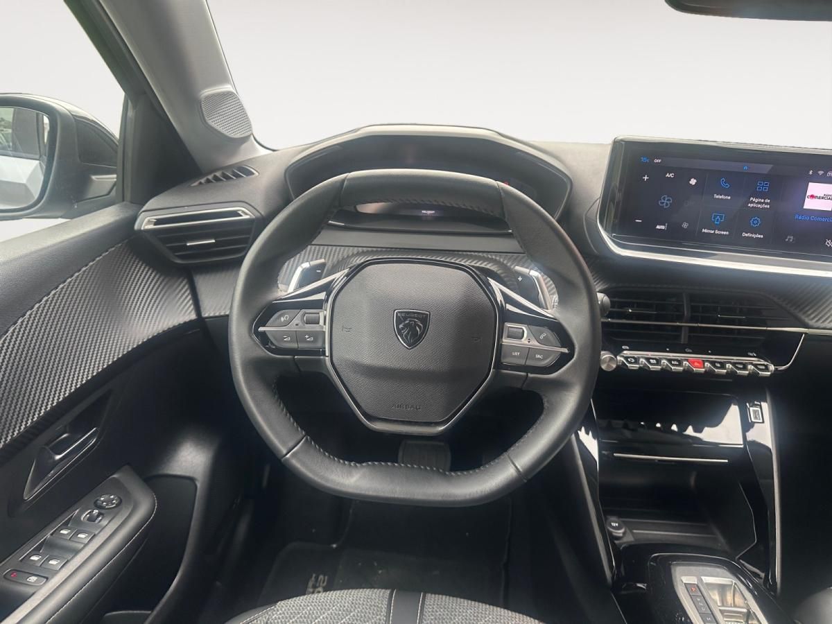 peugeot-208-2025-hibrido-a-gasolina-1199cc