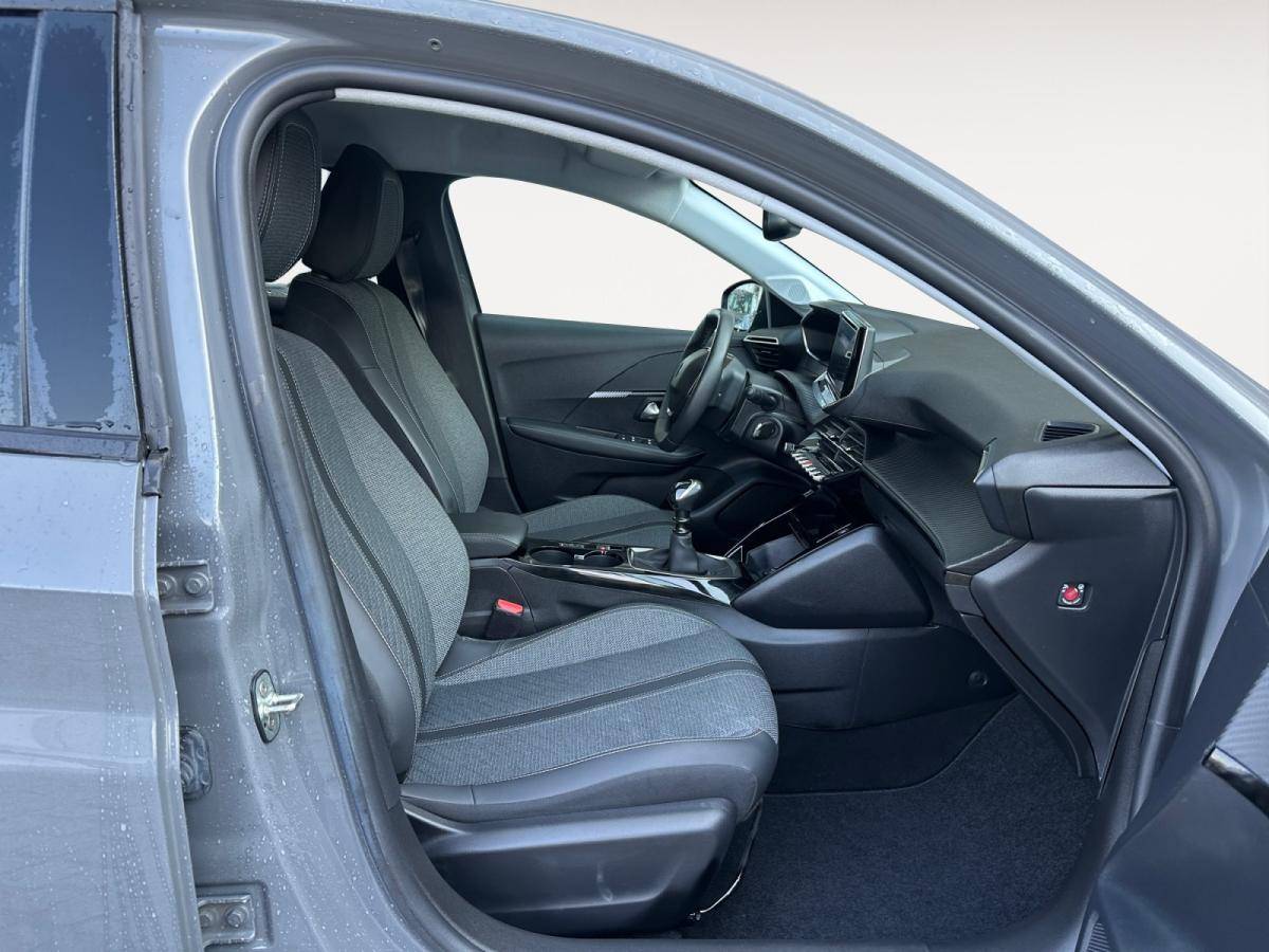 peugeot-208-2025-gasolina-1199cc