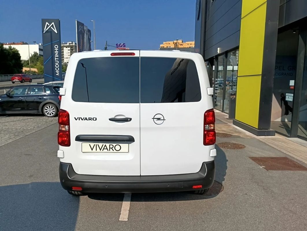 opel-vivaro-2025-diesel-1498cc