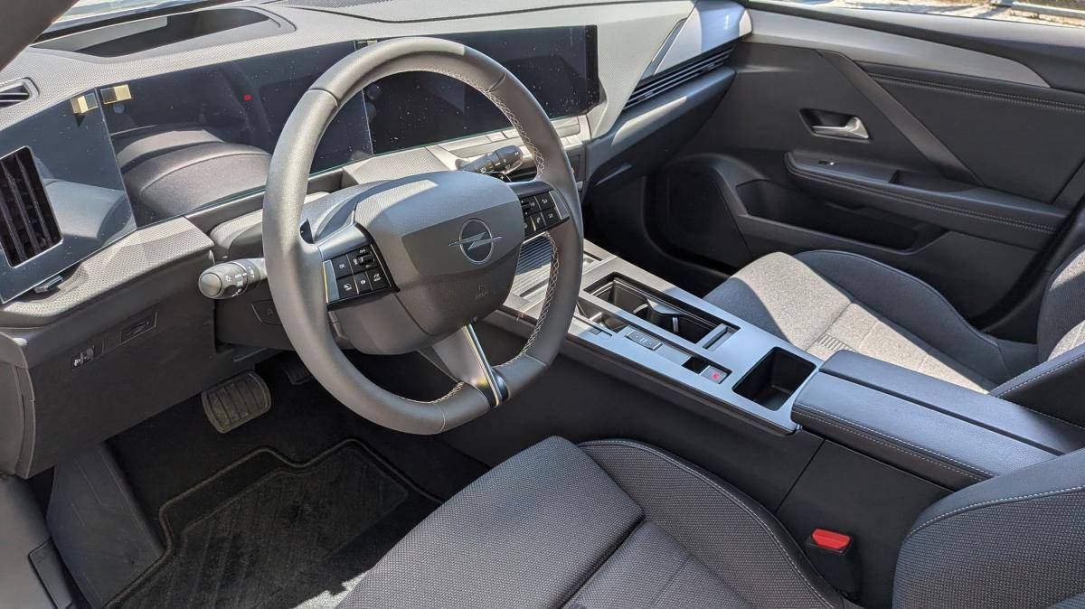 opel-astra-2026-gasolina-1199cc