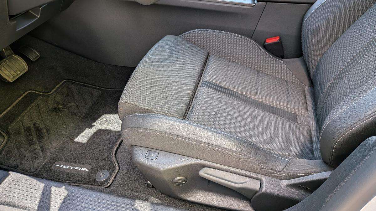 opel-astra-2026-gasolina-1199cc