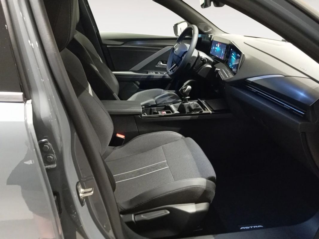 opel-astra-2025-gasolina-1199cc