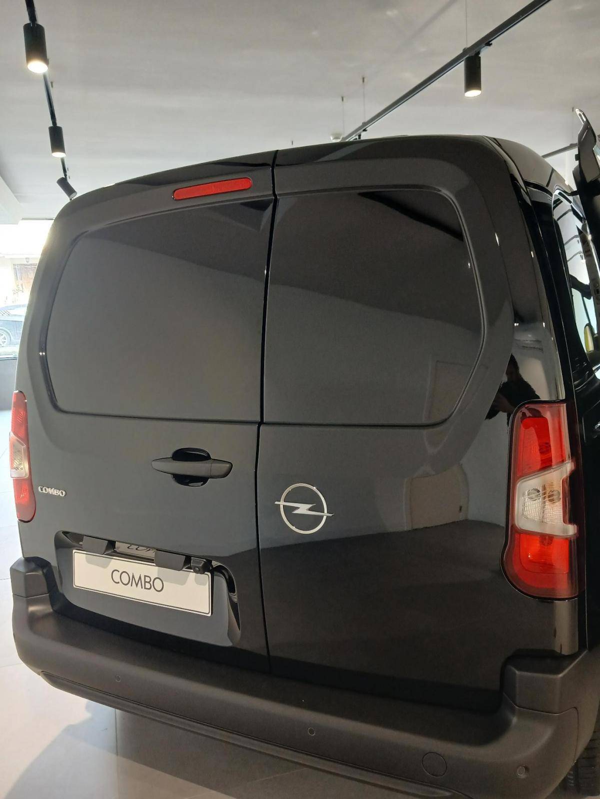 opel-combo-2026-diesel-1499cc
