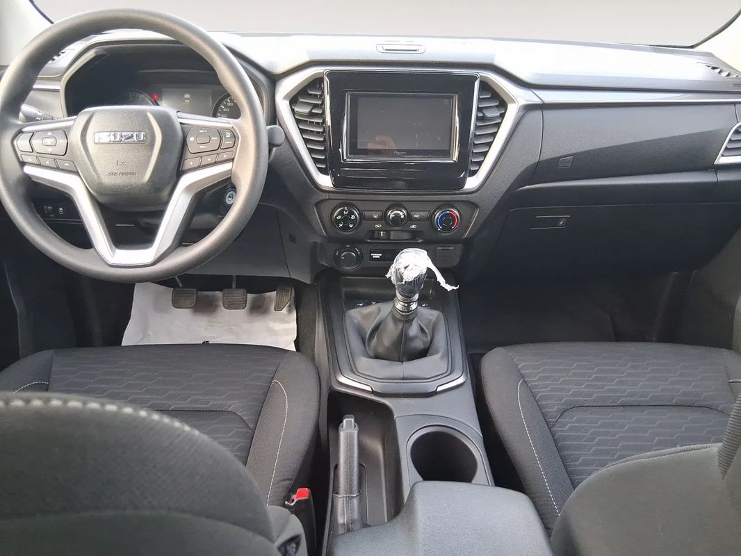 isuzu-d-max-2023-diesel-1898cc