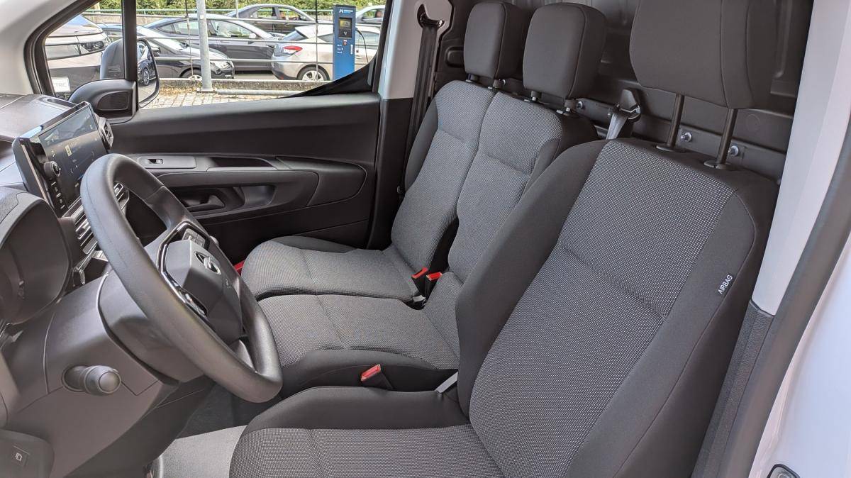 opel-combo-2026-diesel-1499cc