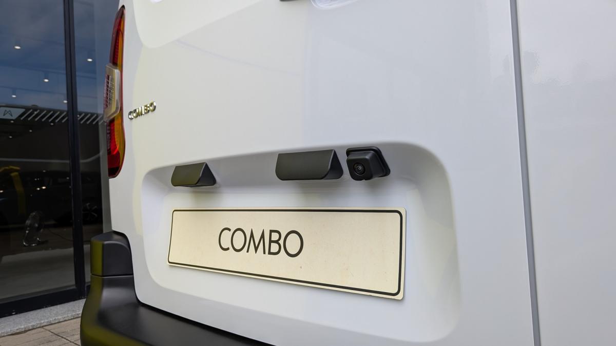 opel-combo-2026-diesel-1499cc