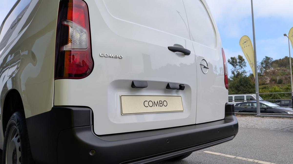 opel-combo-2026-diesel-1499cc