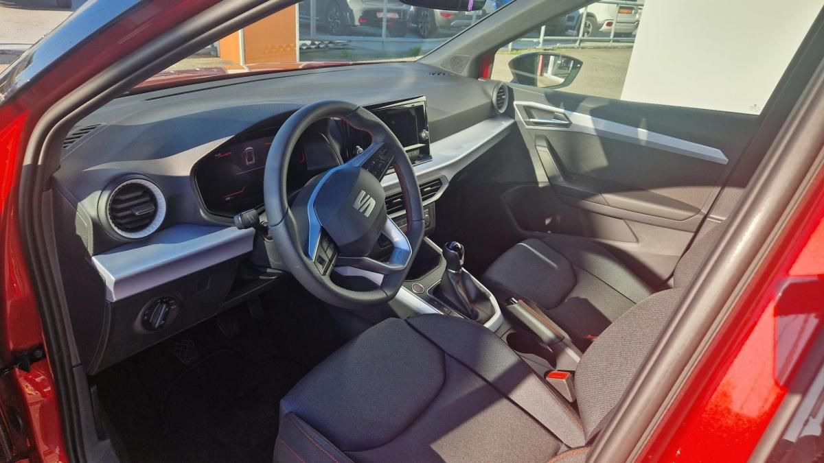 seat-arona-2025-gasolina-999cc