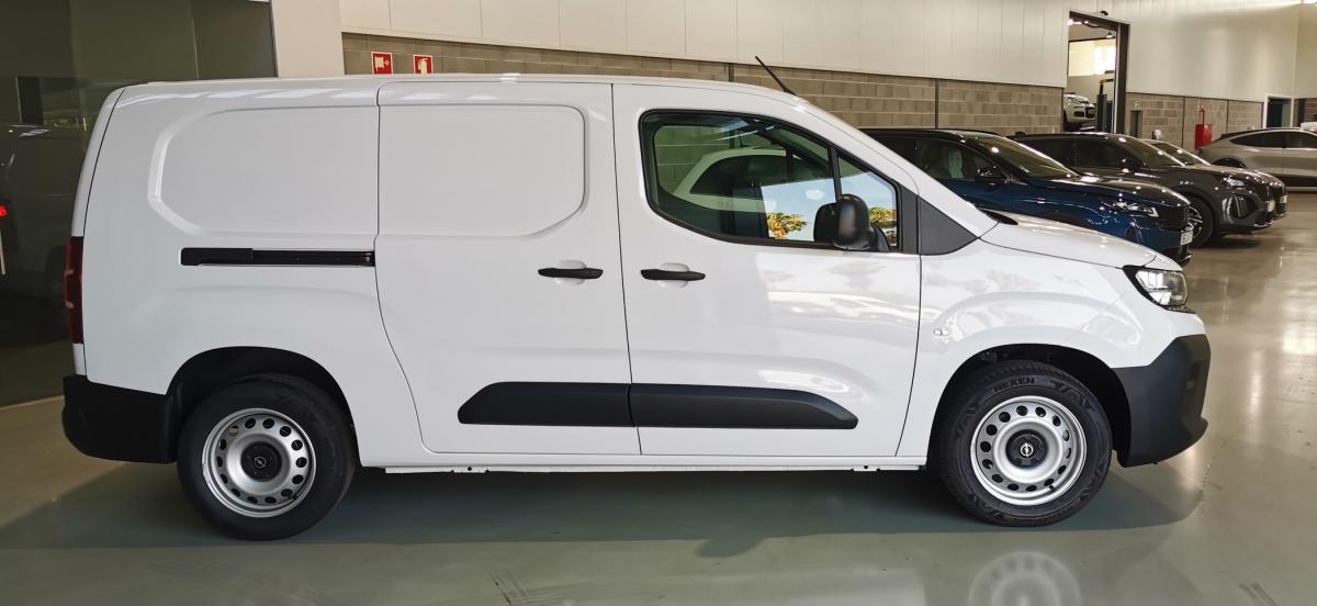 opel-combo-2026-diesel-1499cc