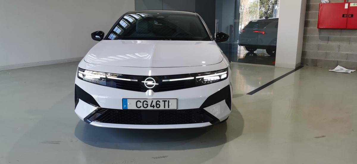opel-astra-2026-gasolina-1199cc