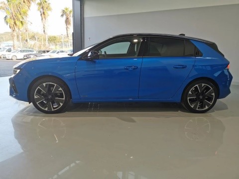 opel-astra-2023-eletrico-500cc