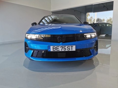 opel-astra-2023-eletrico-500cc