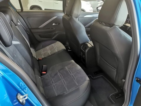 opel-astra-2023-eletrico-500cc