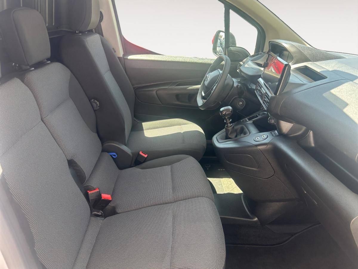 peugeot-partner-2025-diesel-1499cc