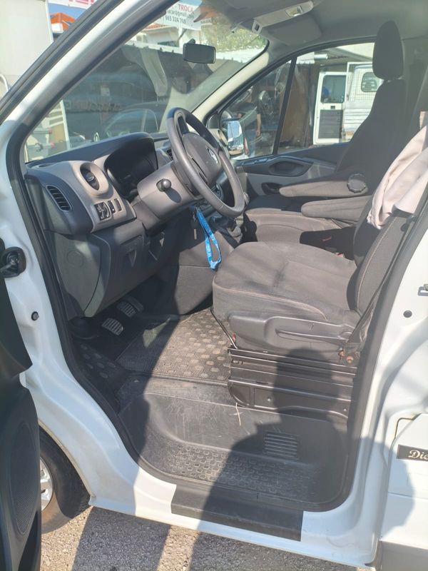 renault-trafic-2017-diesel-1598cc