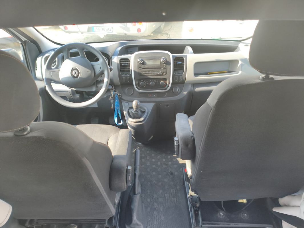 renault-trafic-2017-diesel-1598cc
