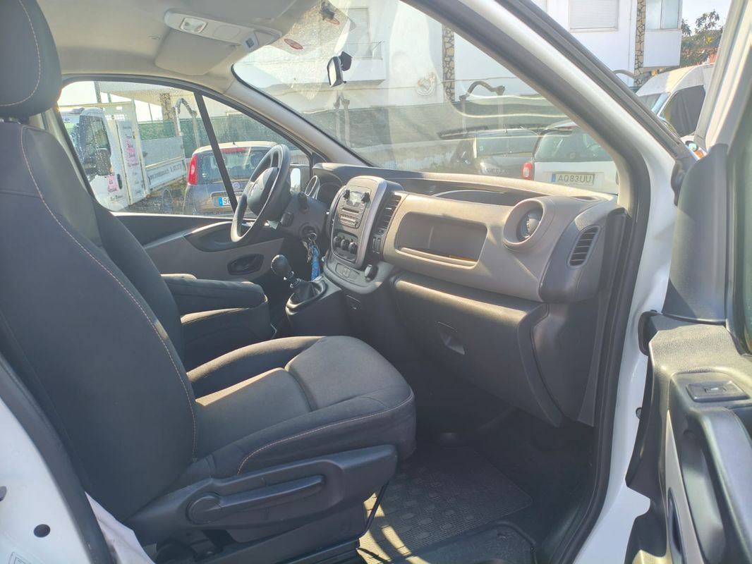 renault-trafic-2017-diesel-1598cc