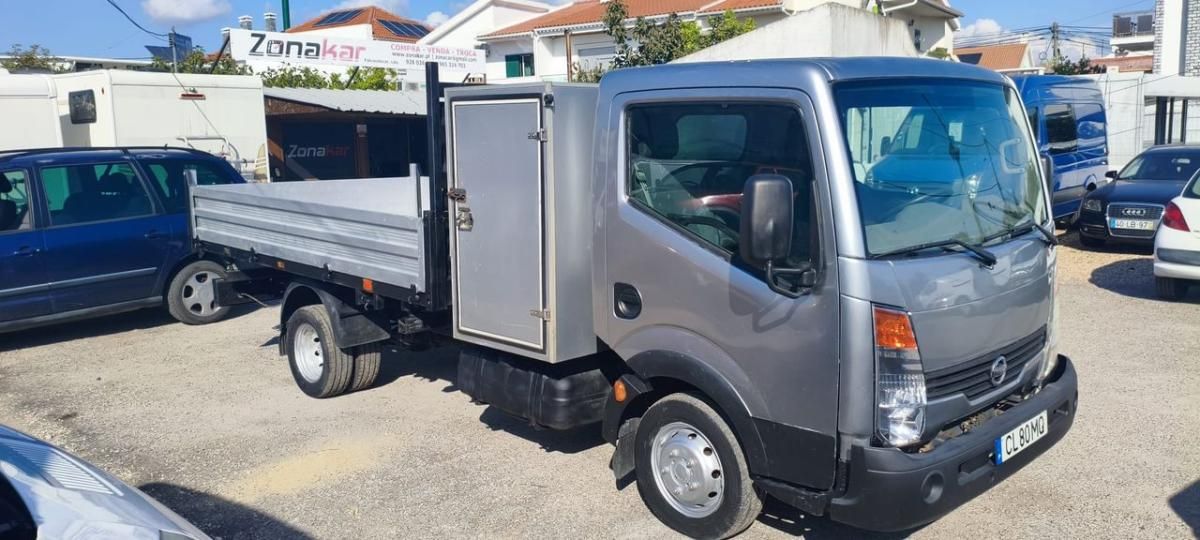 nissan-cabstar-2012-diesel-2488cc