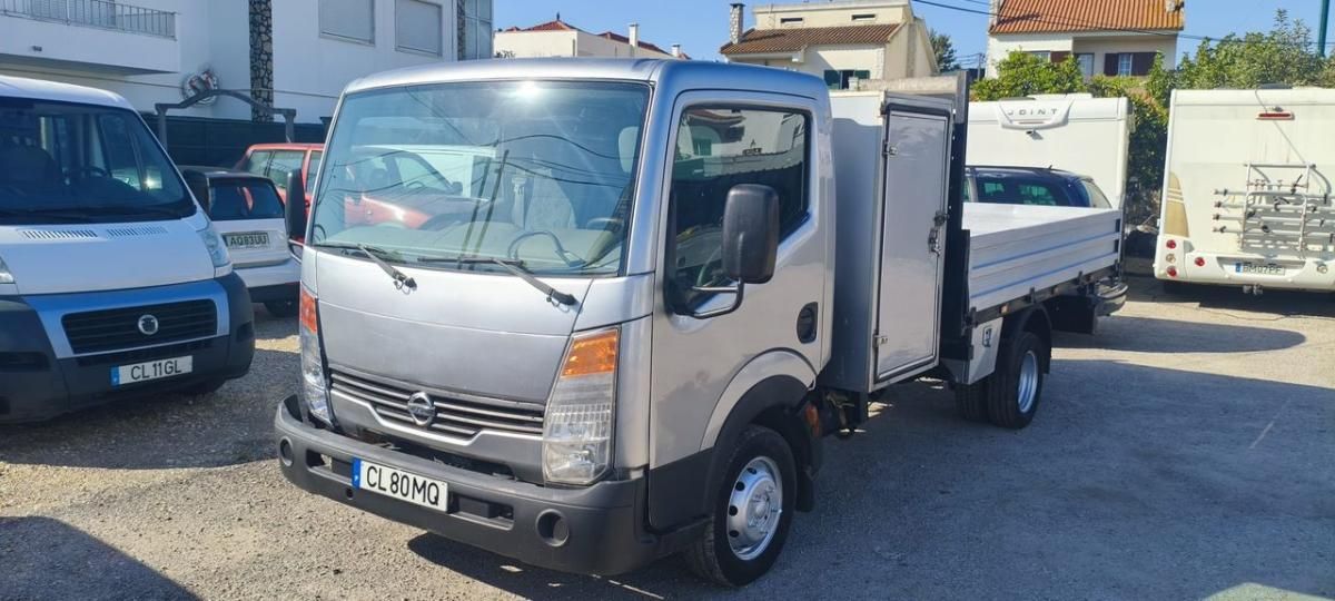 nissan-cabstar-2012-diesel-2488cc
