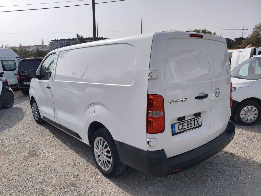 opel-vivaro-2021-diesel-1997cc