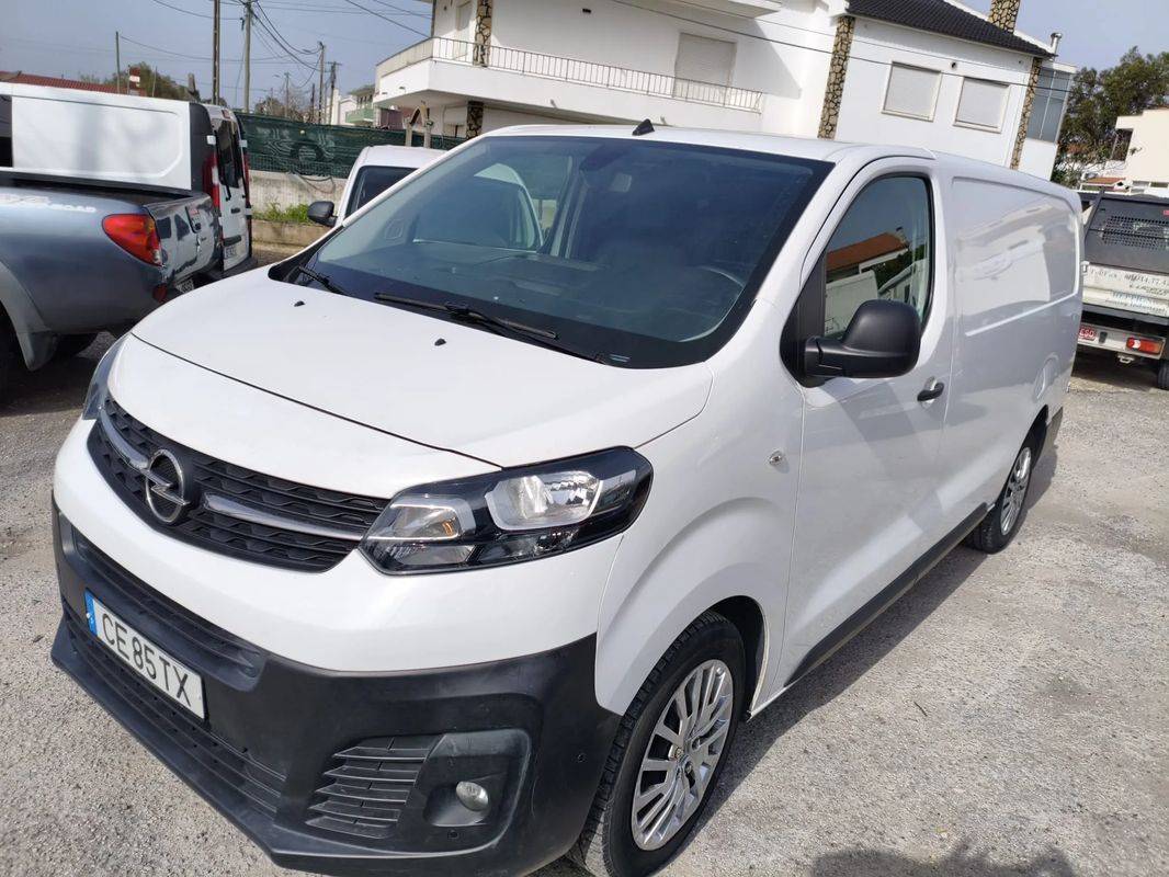 opel-vivaro-2021-diesel-1997cc