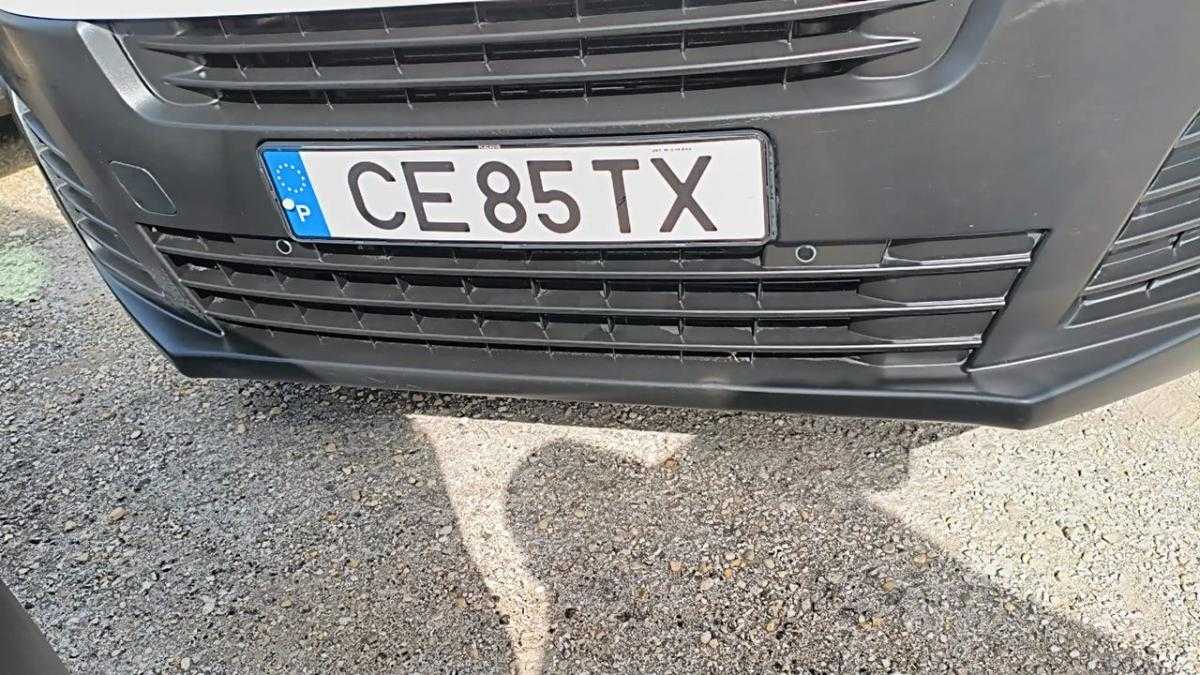 opel-vivaro-2021-diesel-1997cc