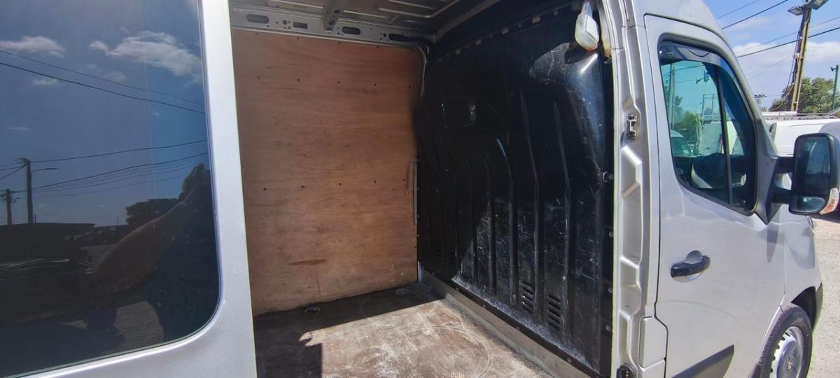 renault-master-2015-diesel-2299cc