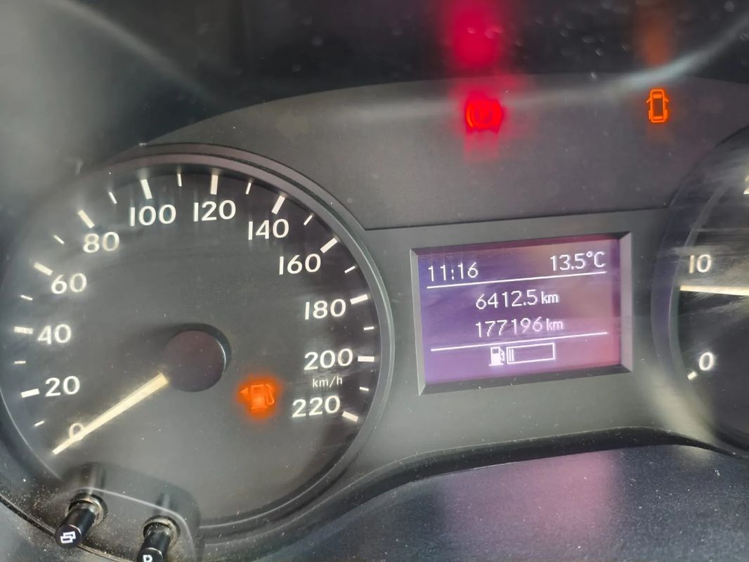 mercedes-benz-vito-2016-diesel-2143cc