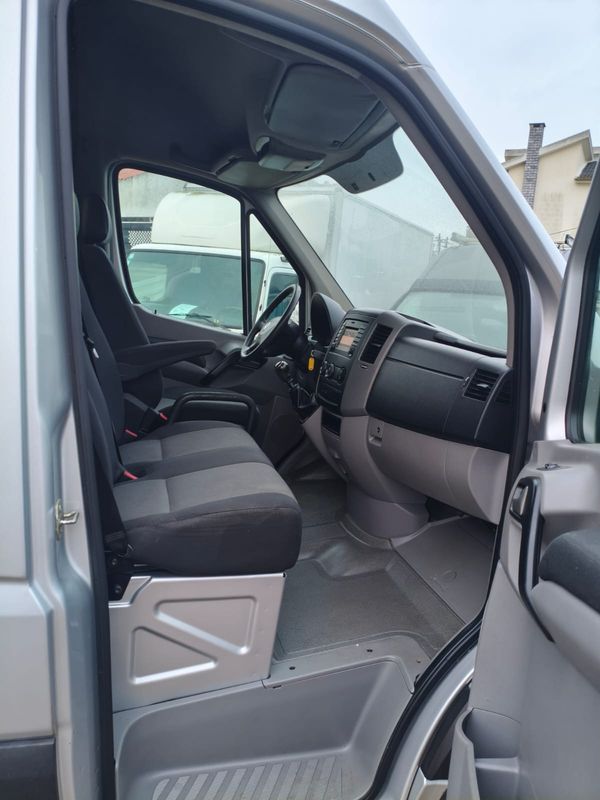 volkswagen-crafter-2016-diesel-1968cc