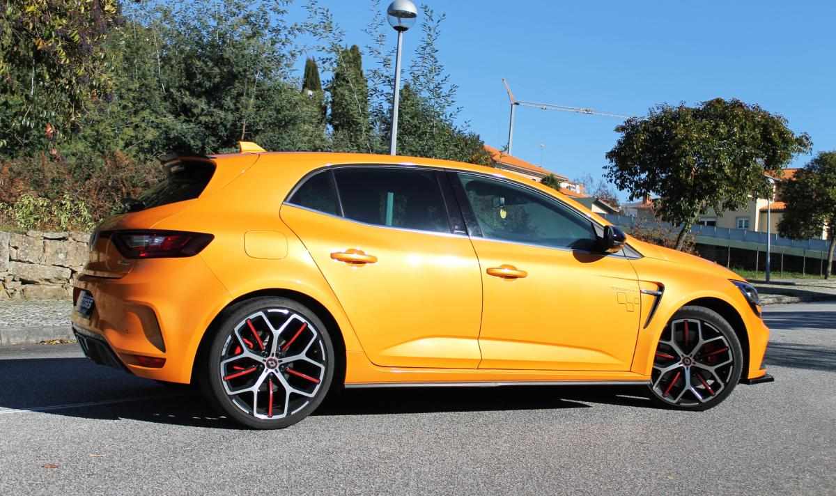 renault-megane-r-s-trophy-1-8-2019-gasolina-1798cc