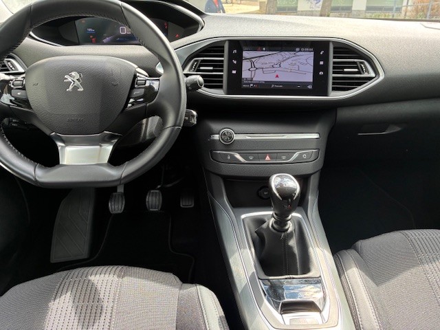 peugeot-308-sw-2021-diesel-1499cc
