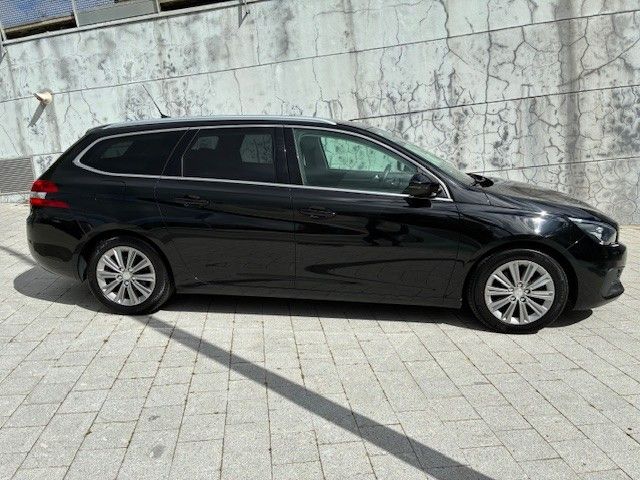 peugeot-308-sw-2021-diesel-1499cc