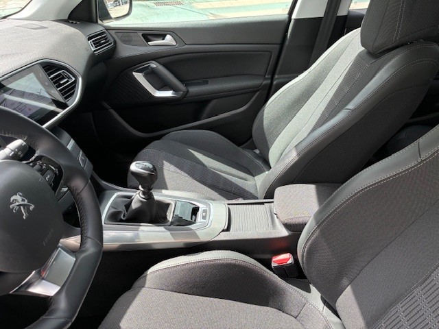 peugeot-308-sw-2021-diesel-1499cc