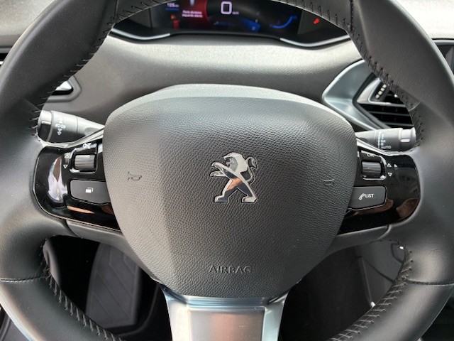 peugeot-308-sw-2021-diesel-1499cc