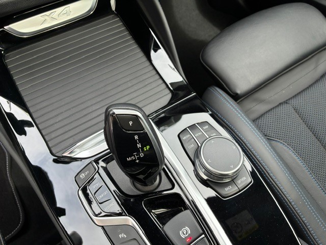 bmw-x4-2021-diesel-1995cc