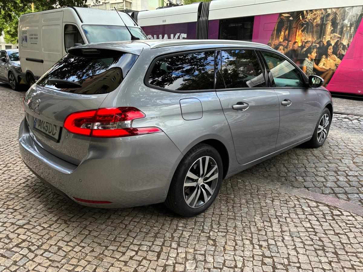 peugeot-308-sw-2021-diesel-1499cc