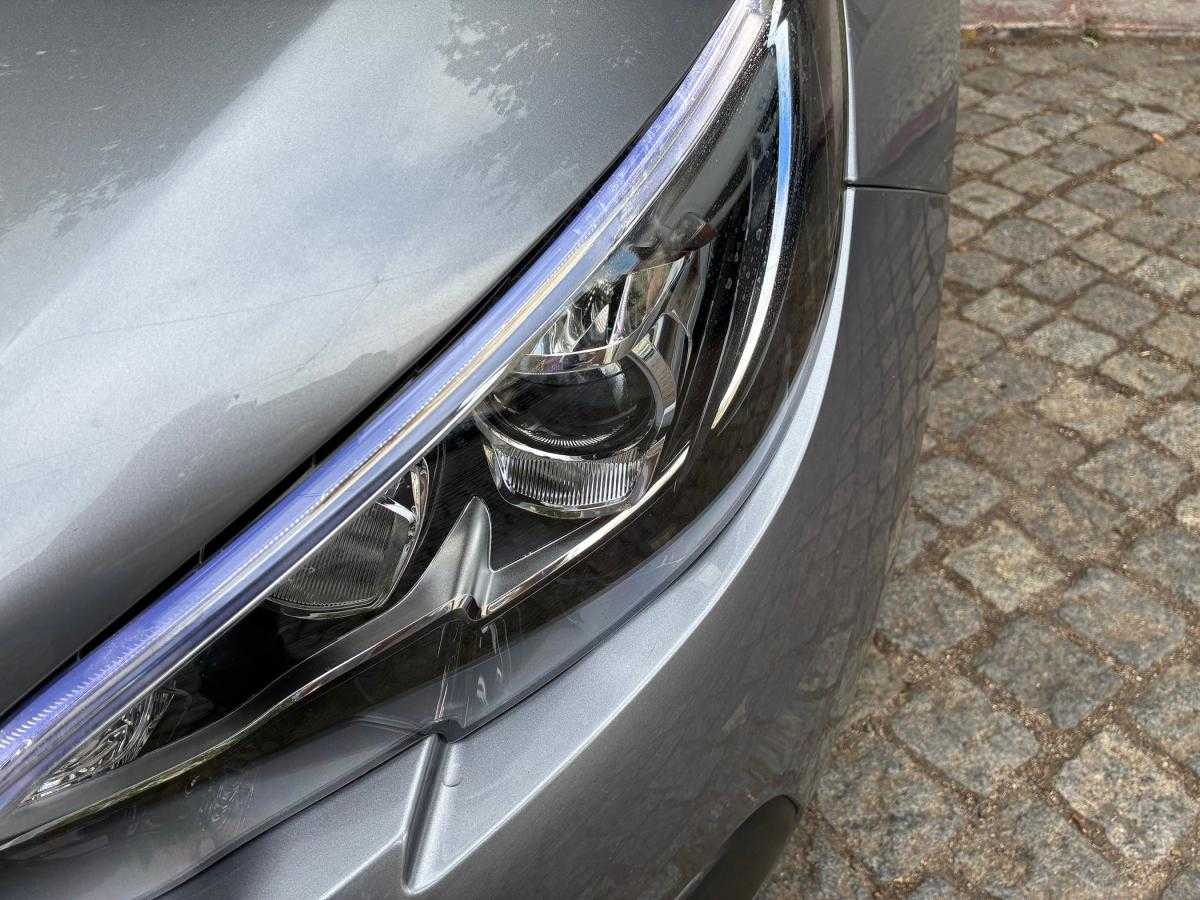 peugeot-308-sw-2021-diesel-1499cc