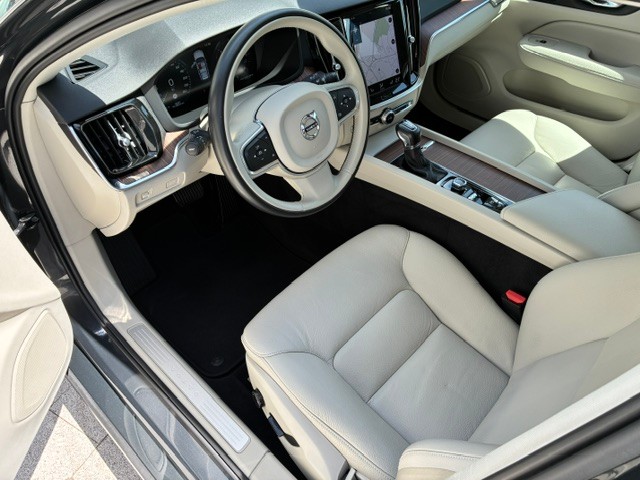 volvo-v60-2020-diesel-1969cc