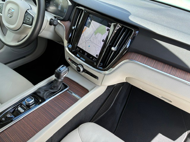 volvo-v60-2020-diesel-1969cc
