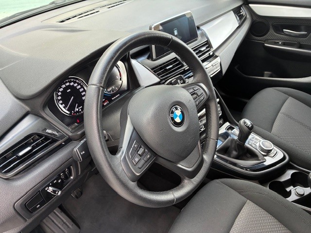 bmw-serie-2-2019-diesel-1496cc