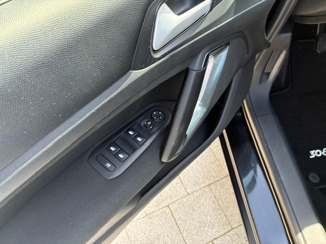 peugeot-308-sw-2017-diesel-1560cc