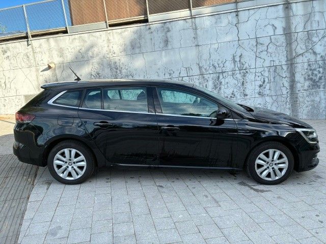 renault-megane-sport-tourer-2023-diesel-1461cc
